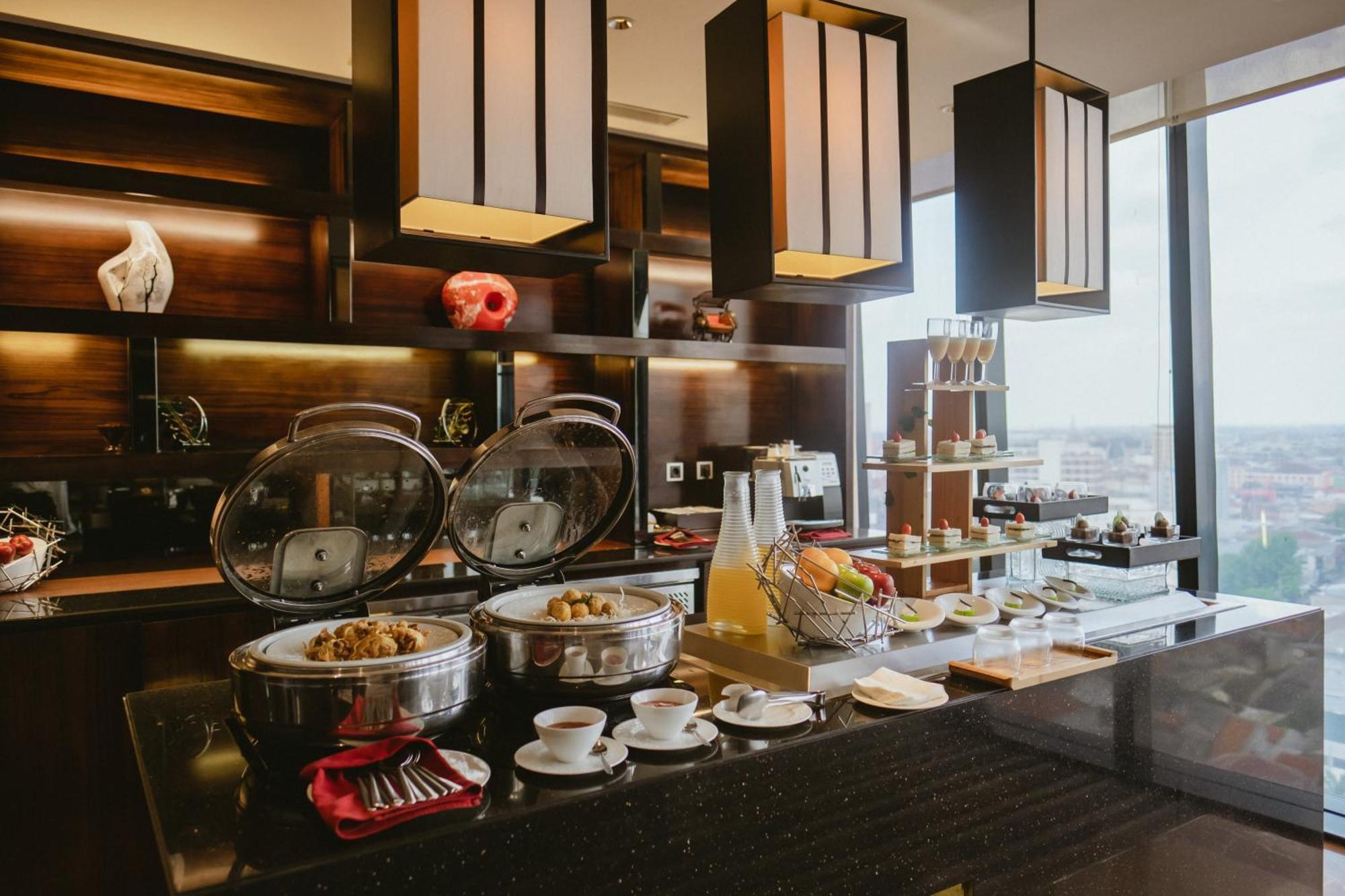 Po Hotel Σεμαράνγκ Εξωτερικό φωτογραφία