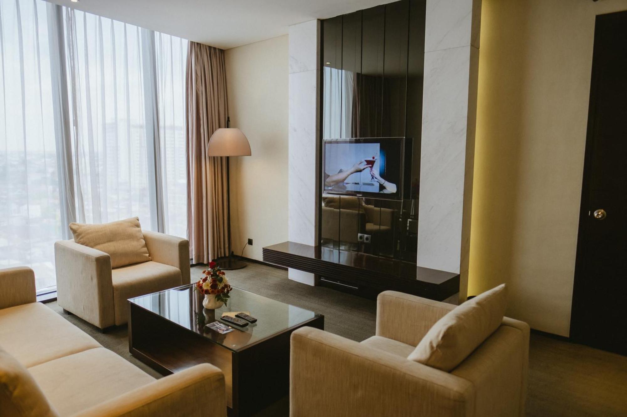 Po Hotel Σεμαράνγκ Εξωτερικό φωτογραφία